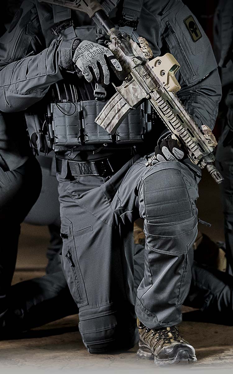 WHAT MAKES TACTICAL PANTS TACTICAL?