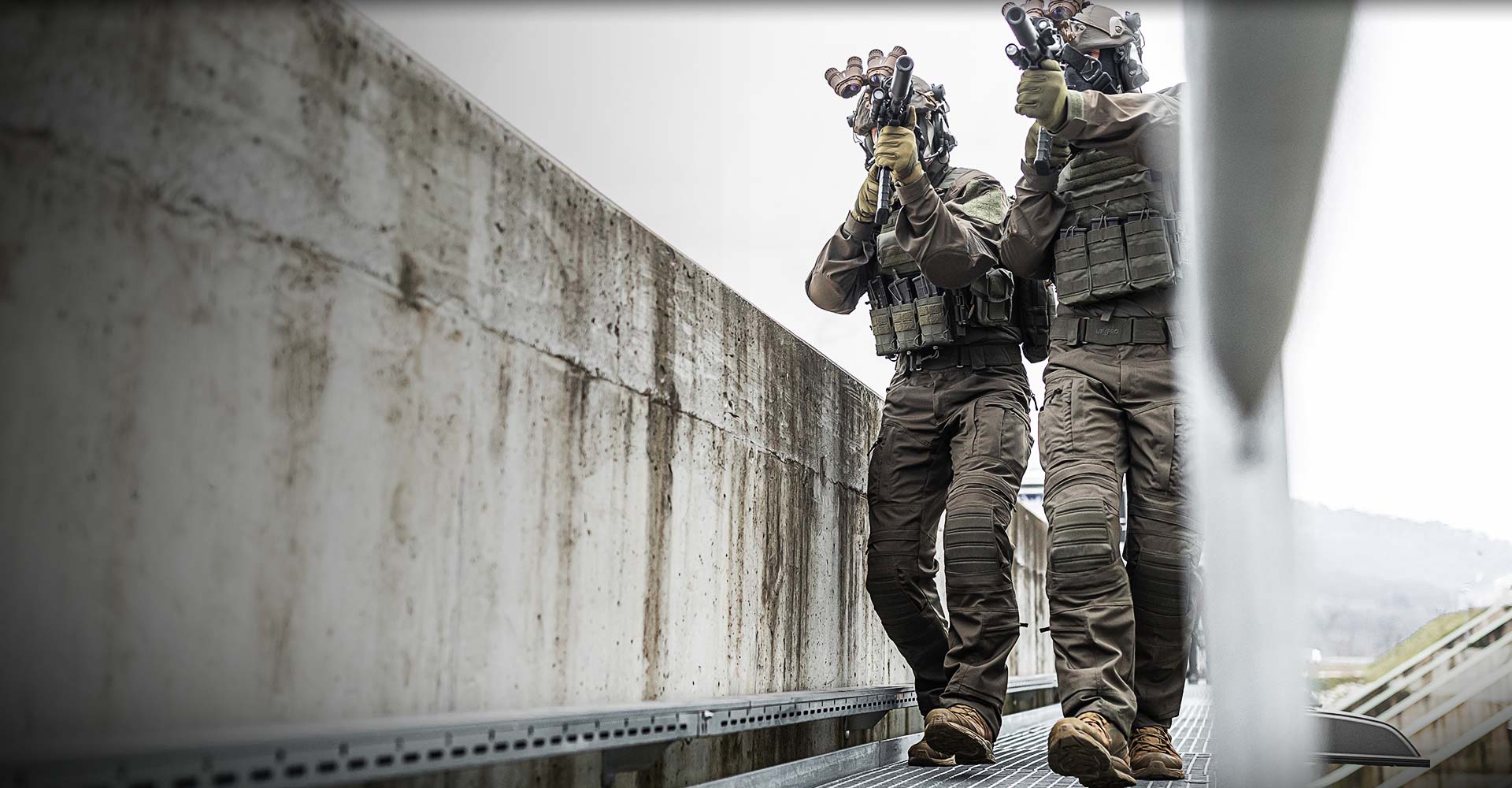 Experience unparalleled mobility and robust protection in the most unforgiving environments with UF PRO Striker Combat Pants.