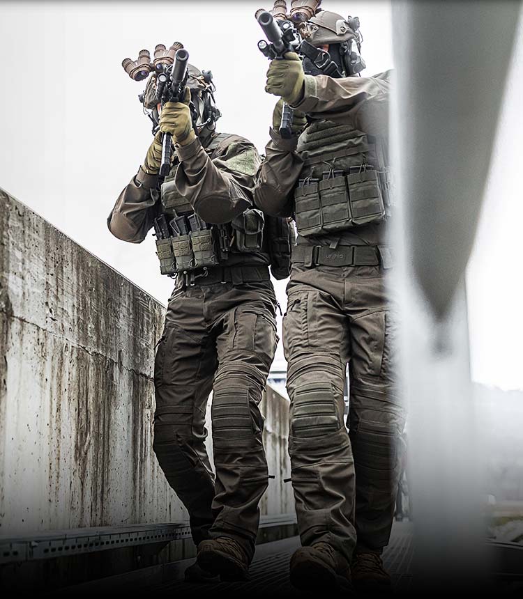 Experience unparalleled mobility and robust protection in the most unforgiving environments with UF PRO Striker Combat Pants.