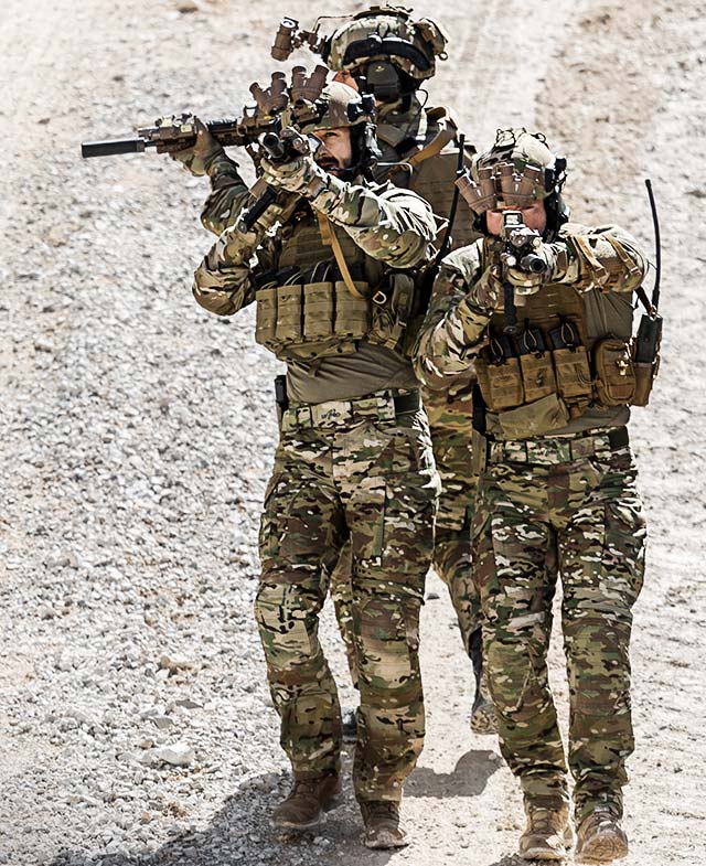 extreme hot weather clothing 