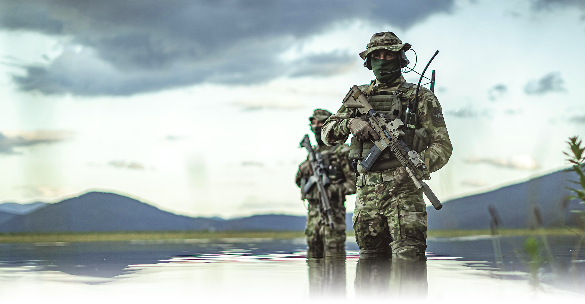 Tactical gear in A-TACS U|CON